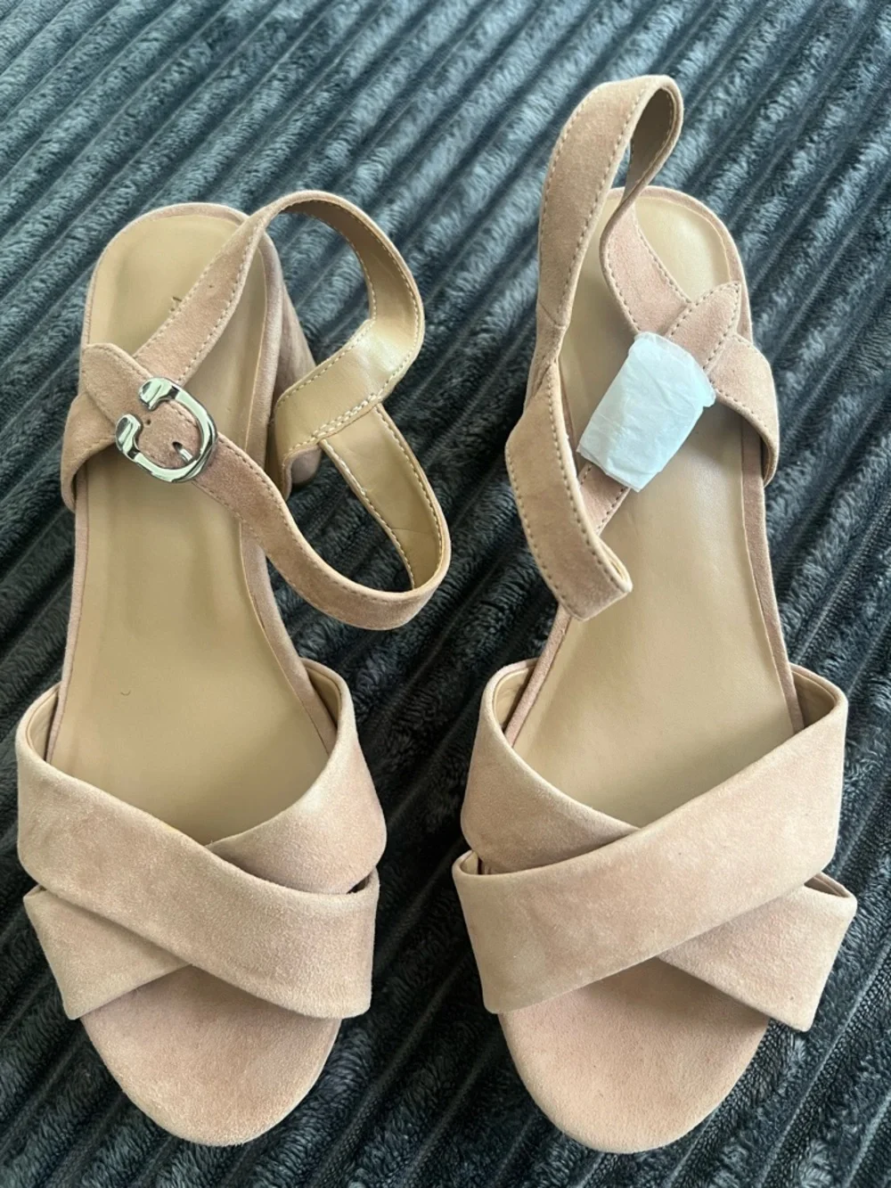 AEROSOLES Blush Suede Crisscross Slingback Sandals NWOT - Picture 1 of 5
